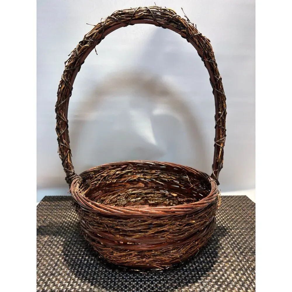 Small woven basket